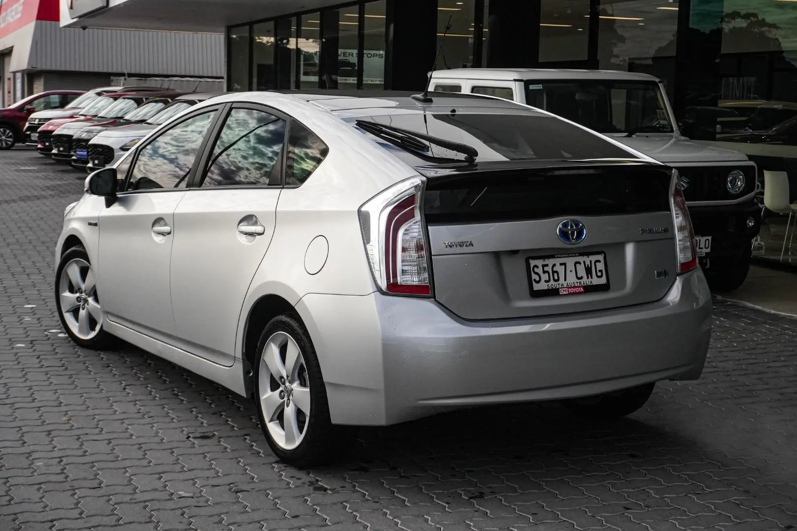 2014 Toyota Prius Gallery Image 3