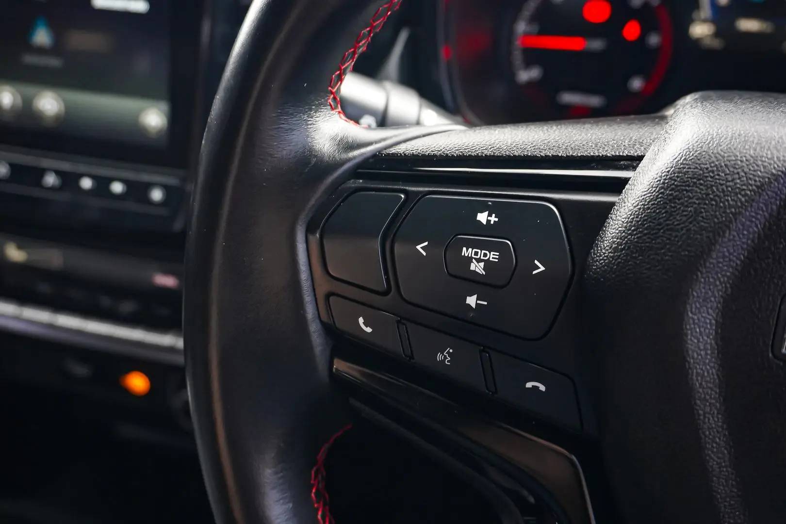 2022 Isuzu D-MAX Gallery Image 21