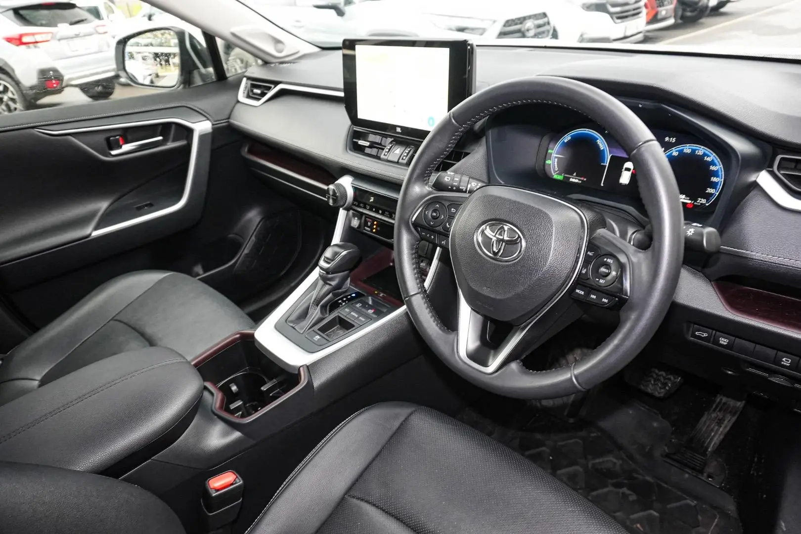2024 Toyota RAV4 Gallery Image 7