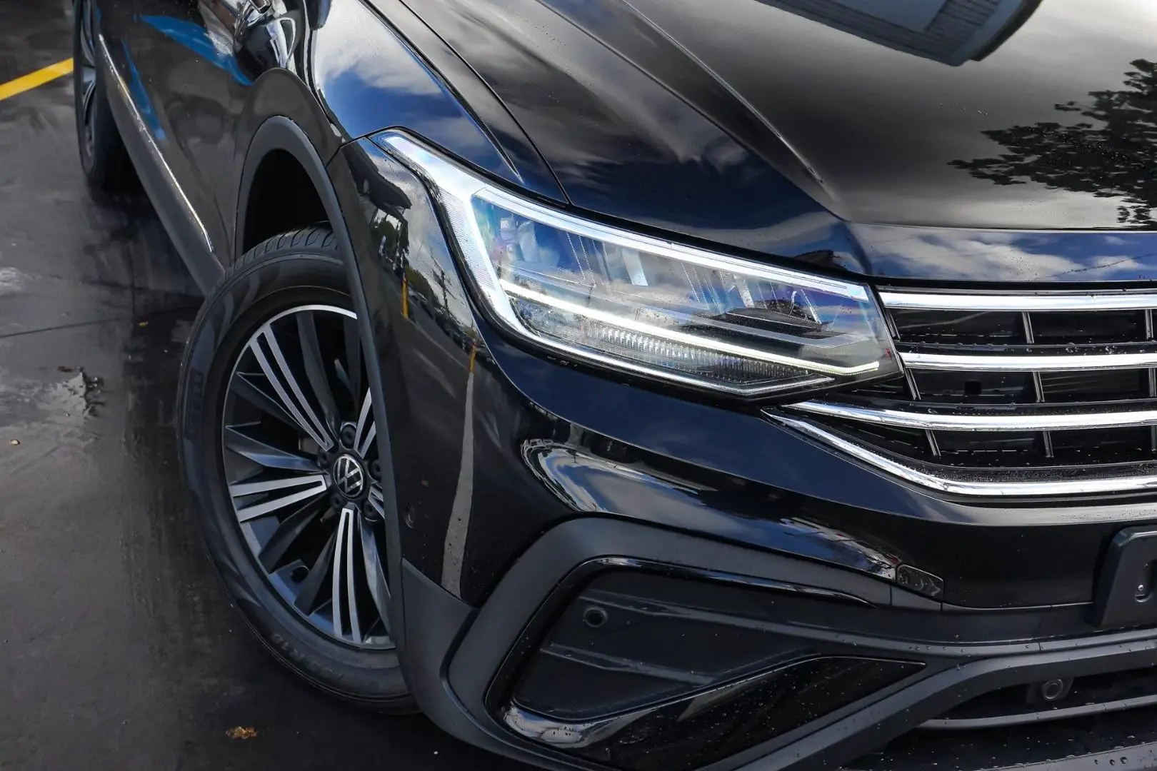 2022 Volkswagen Tiguan Gallery Image 13