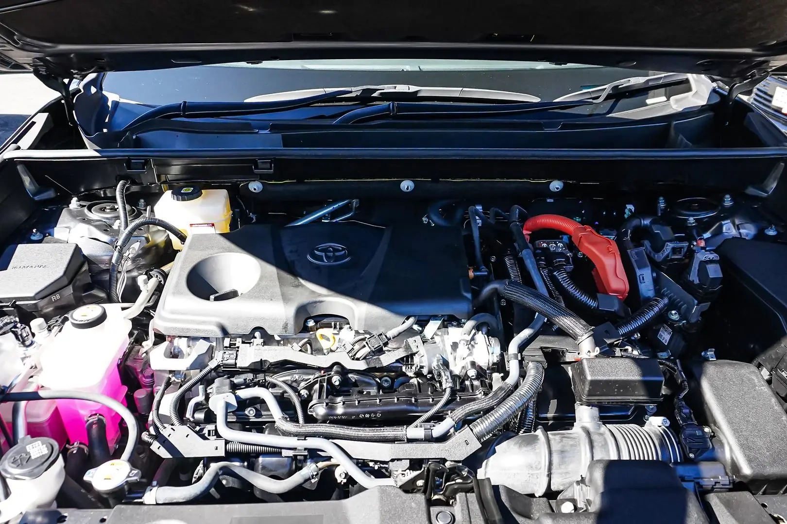 2022 Toyota RAV4 Gallery Image 25