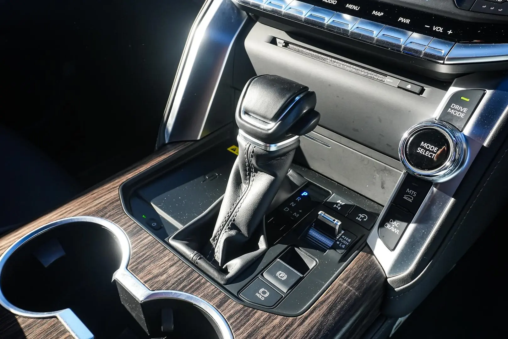 2021 Toyota Landcruiser Gallery Image 15