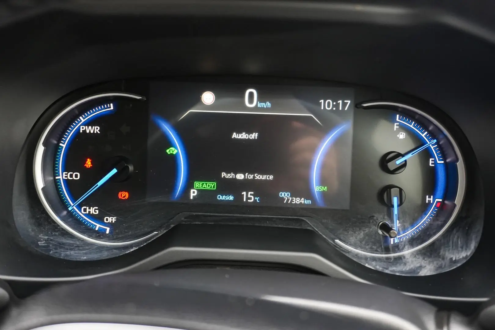 2021 Toyota RAV4 Gallery Image 17