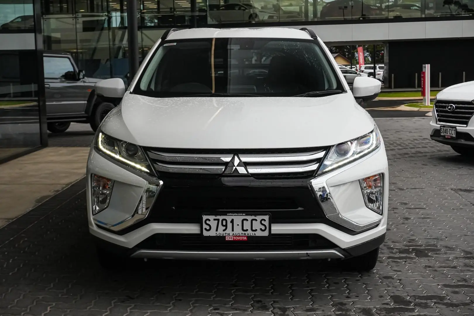 2019 Mitsubishi Eclipse Cross Gallery Image 5