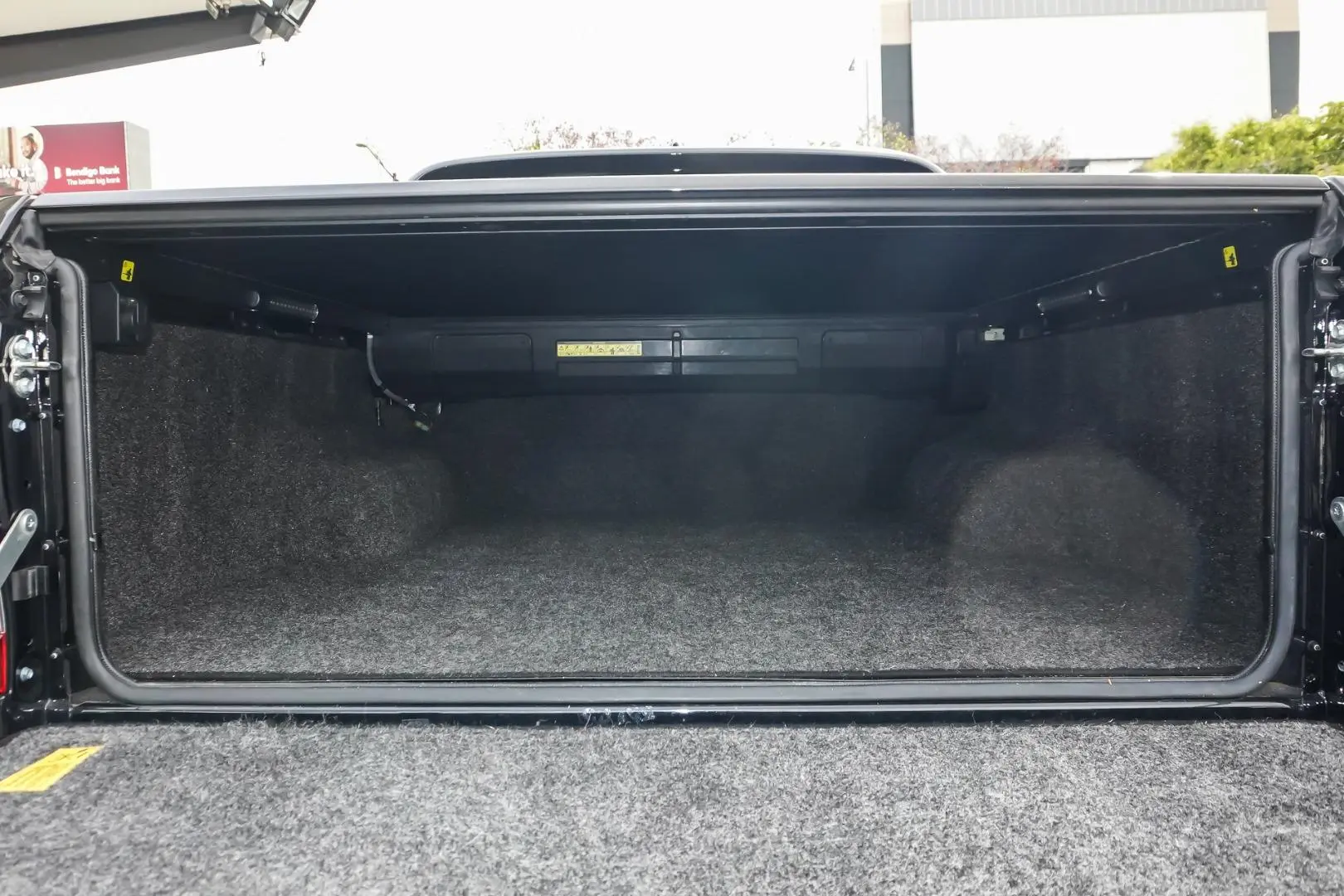 2022 Toyota Hilux Gallery Image 10
