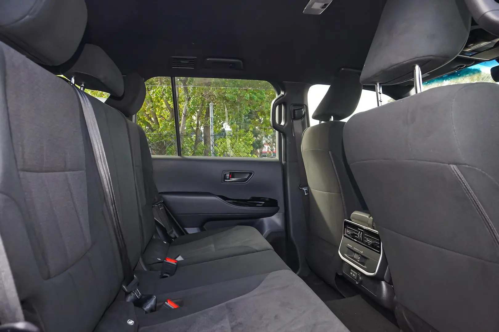 2023 Toyota Landcruiser Gallery Image 8