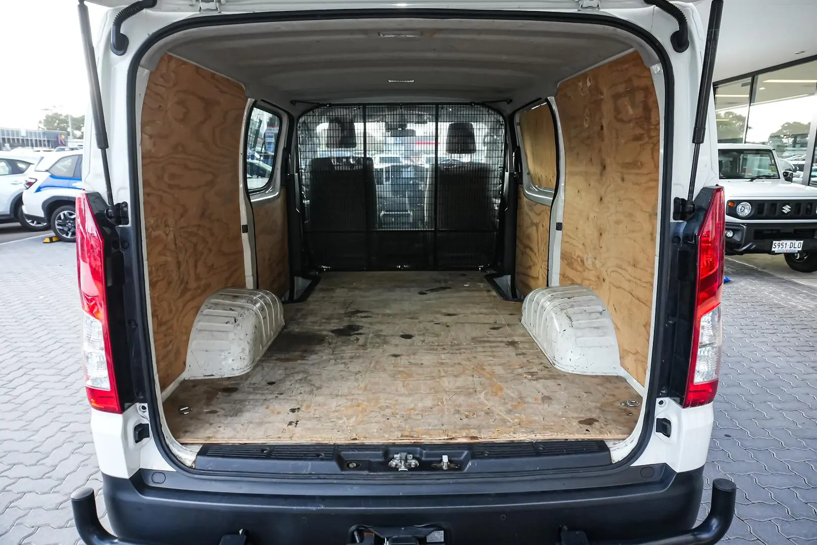 2021 Toyota Hiace Gallery Image 13
