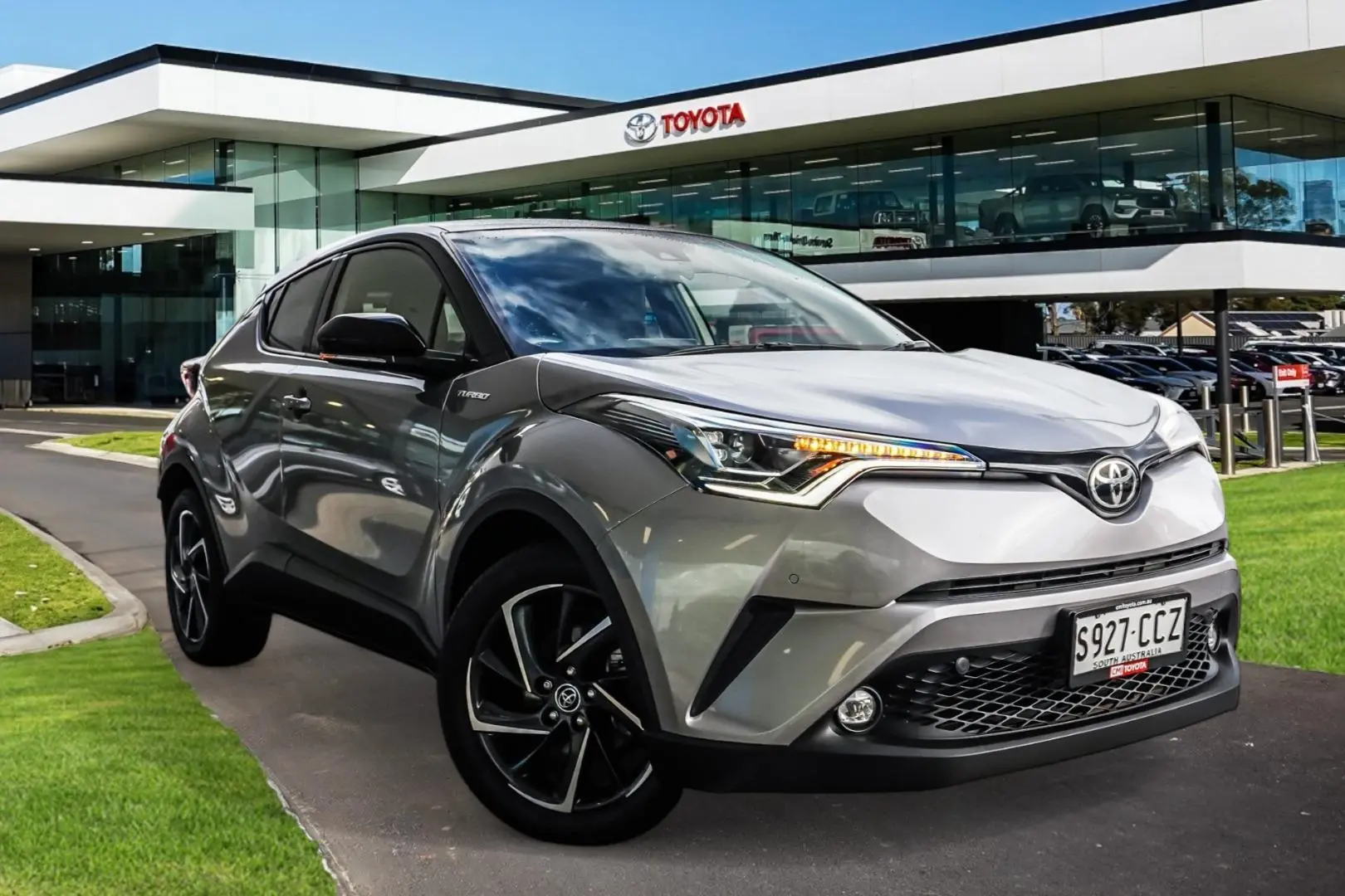 2019 Toyota C-HR Gallery Image 1