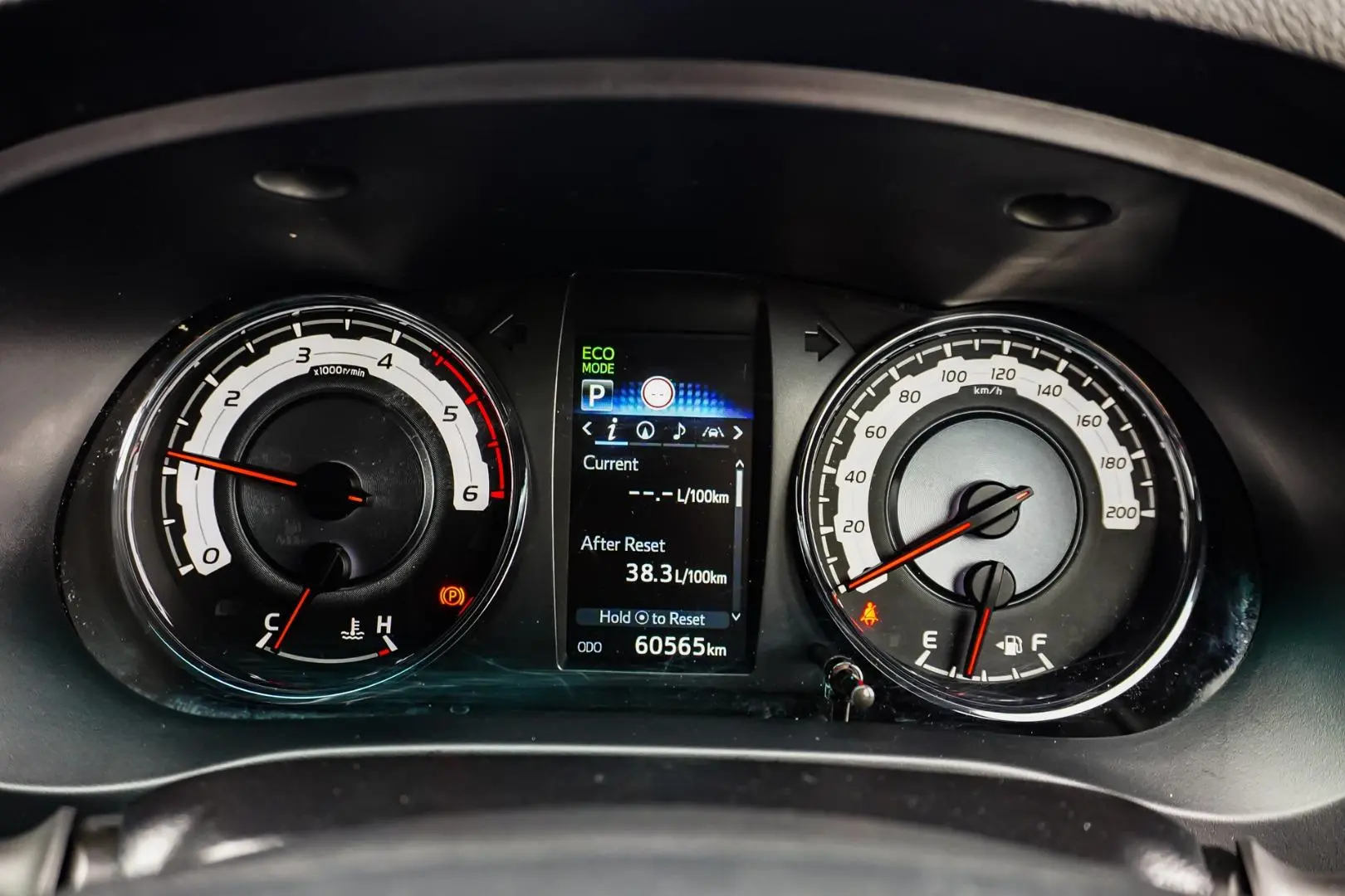 2020 Toyota Hilux Gallery Image 18