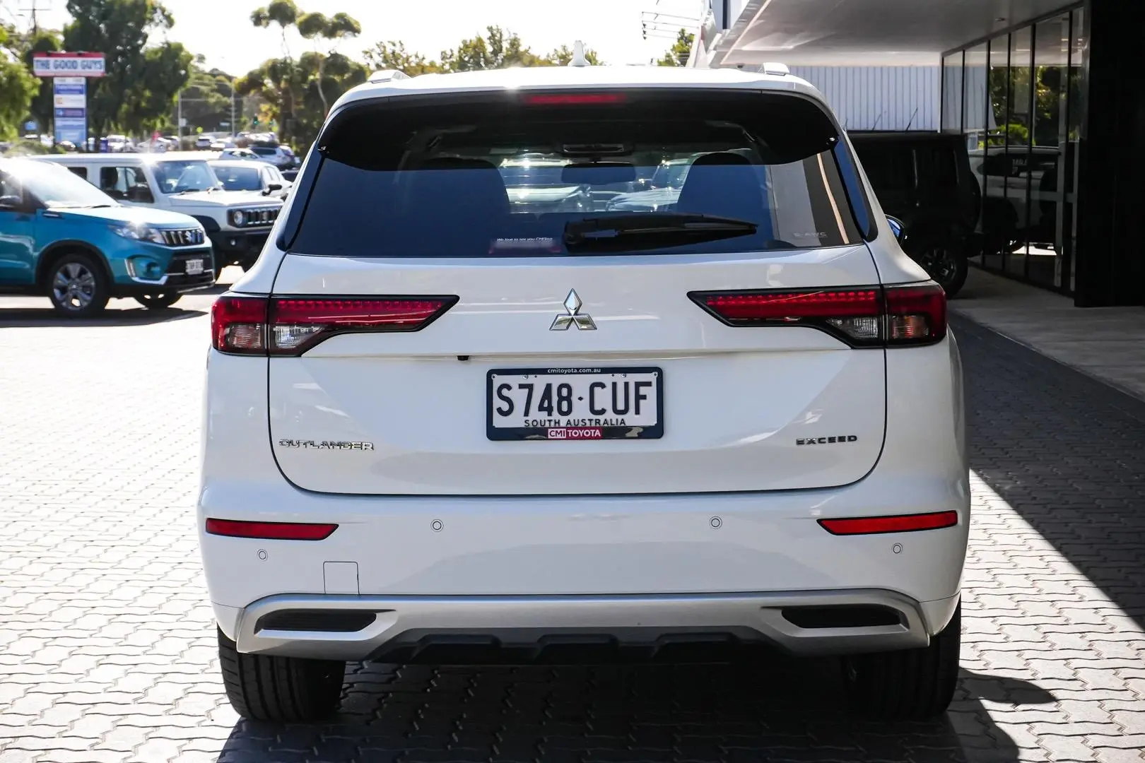 2023 Mitsubishi Outlander Gallery Image 6