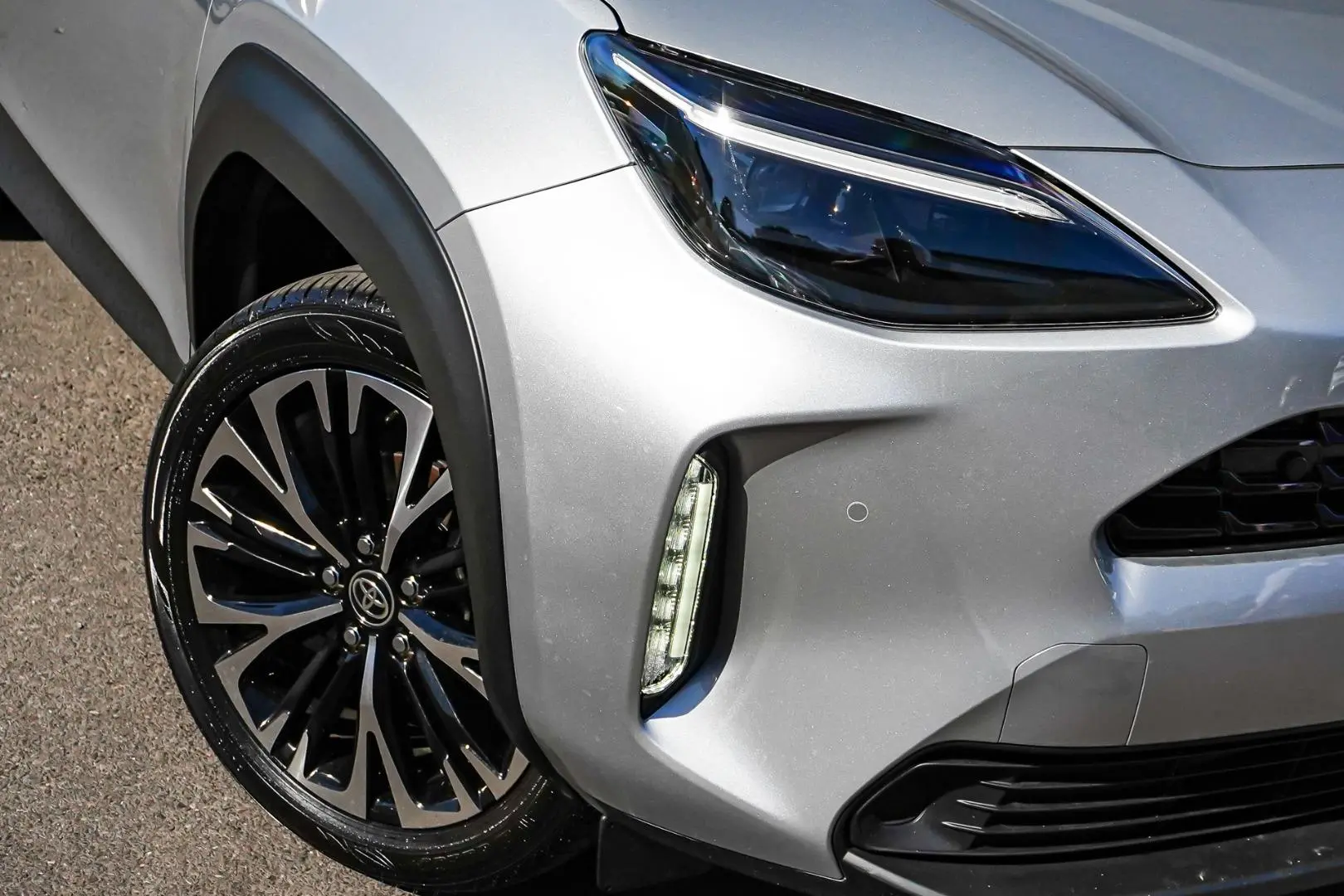 2024 Toyota Yaris Cross Gallery Image 11