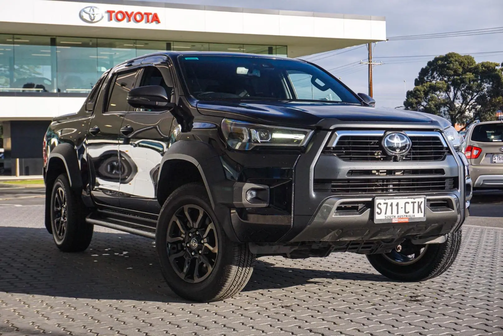 2022 Toyota Hilux Gallery Image 2