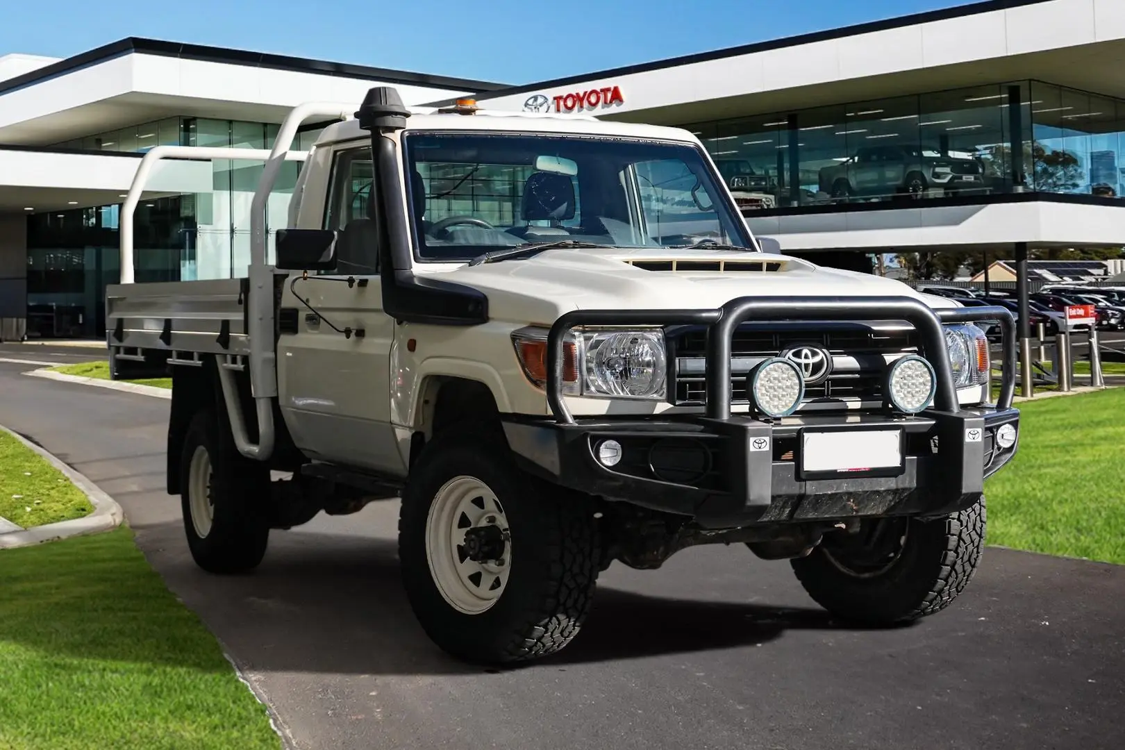 2019 Toyota Landcruiser Gallery Image 1