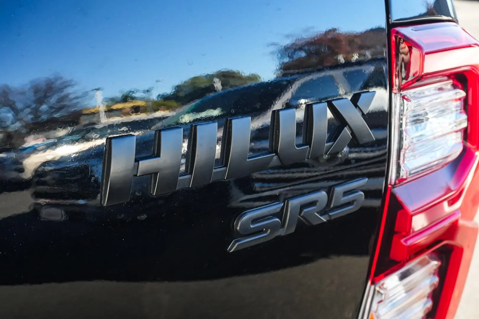 2024 Toyota Hilux Gallery Image 16