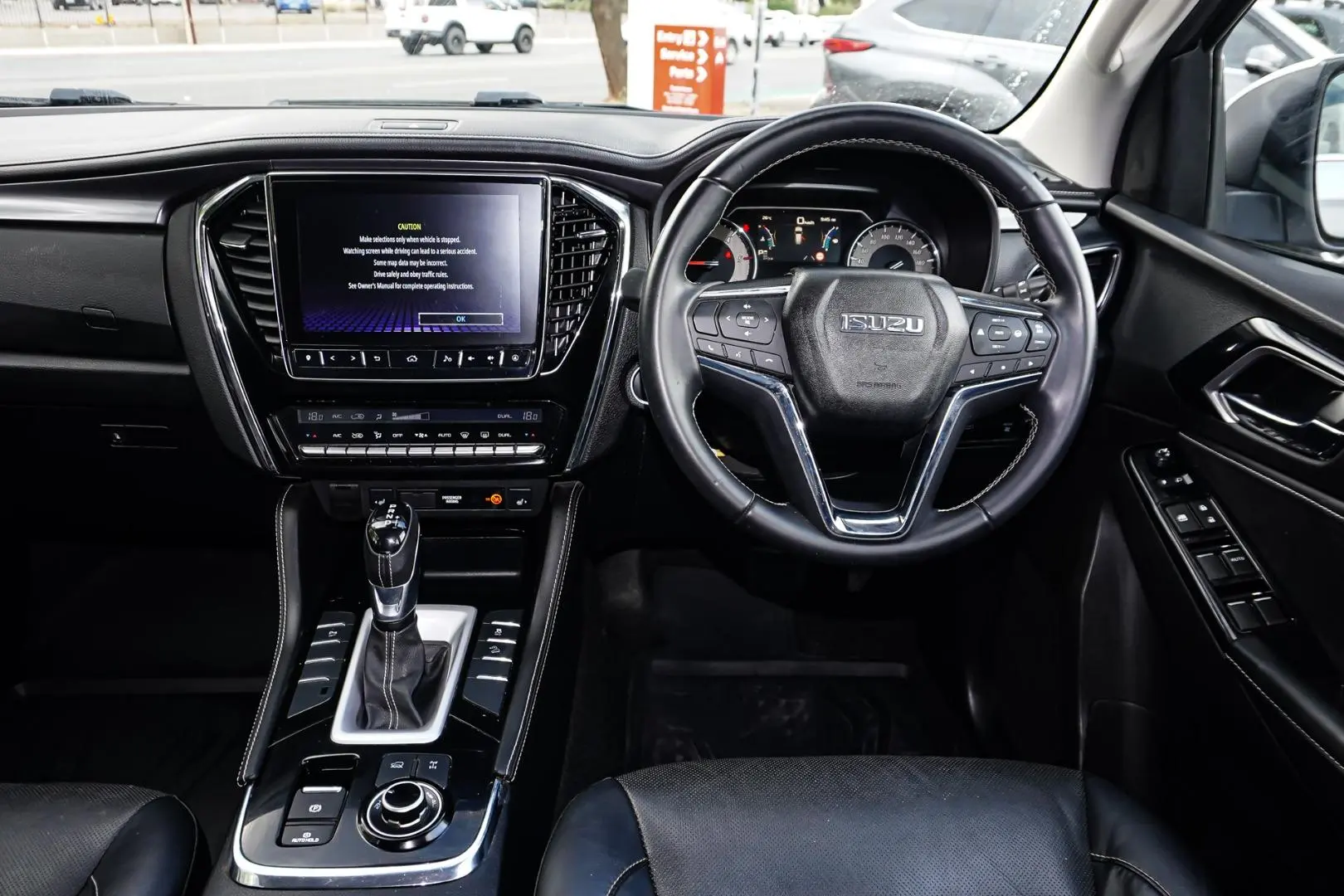 2022 Isuzu MU-X Gallery Image 9