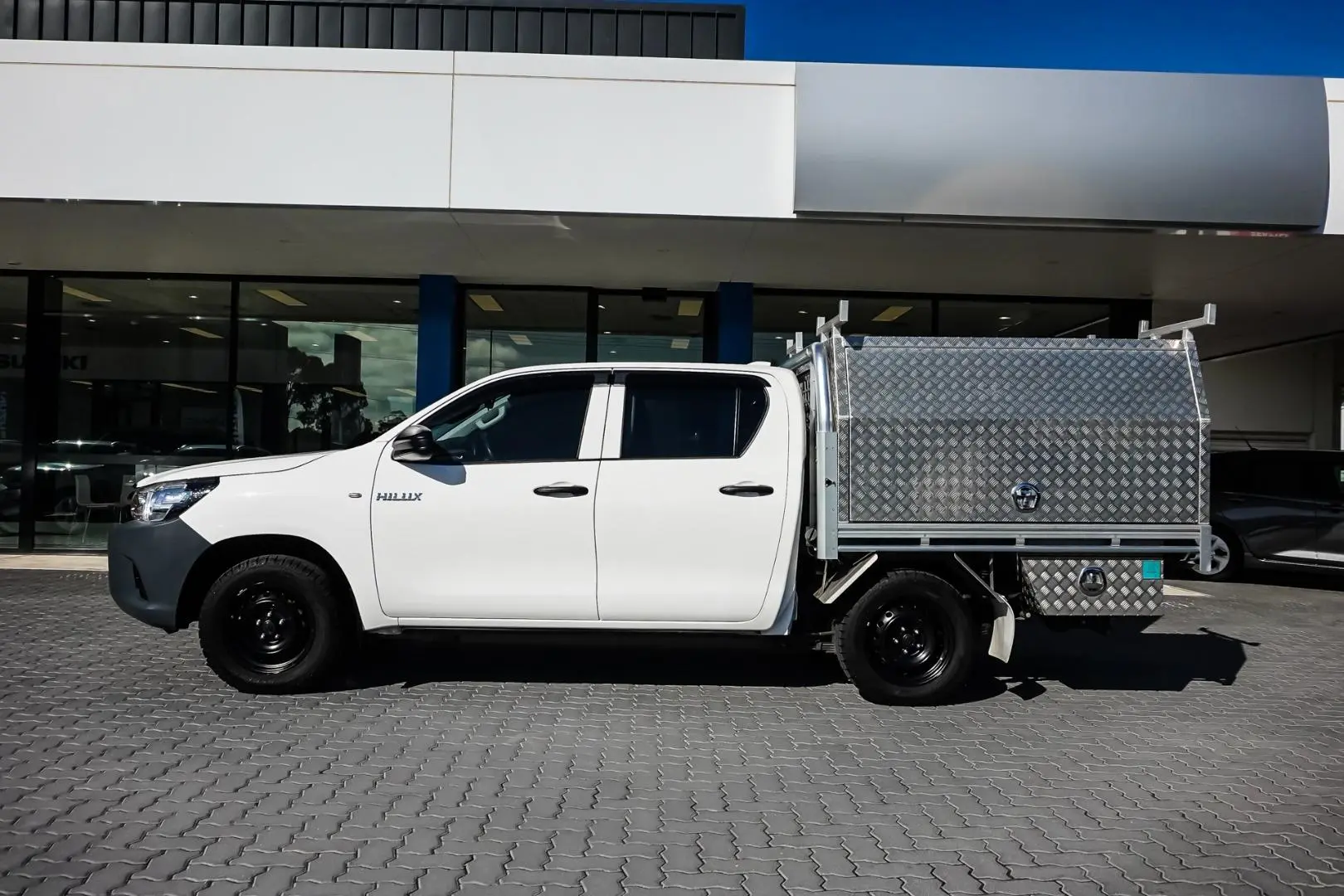 2022 Toyota Hilux Gallery Image 4