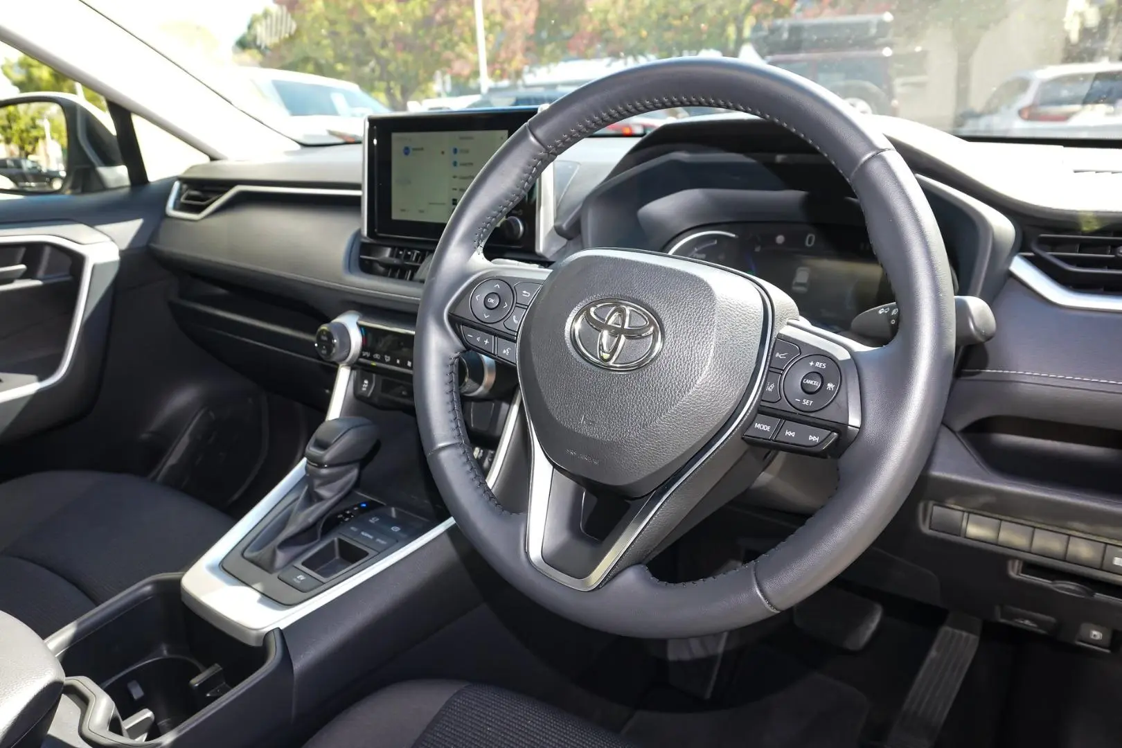2024 Toyota RAV4 Gallery Image 7