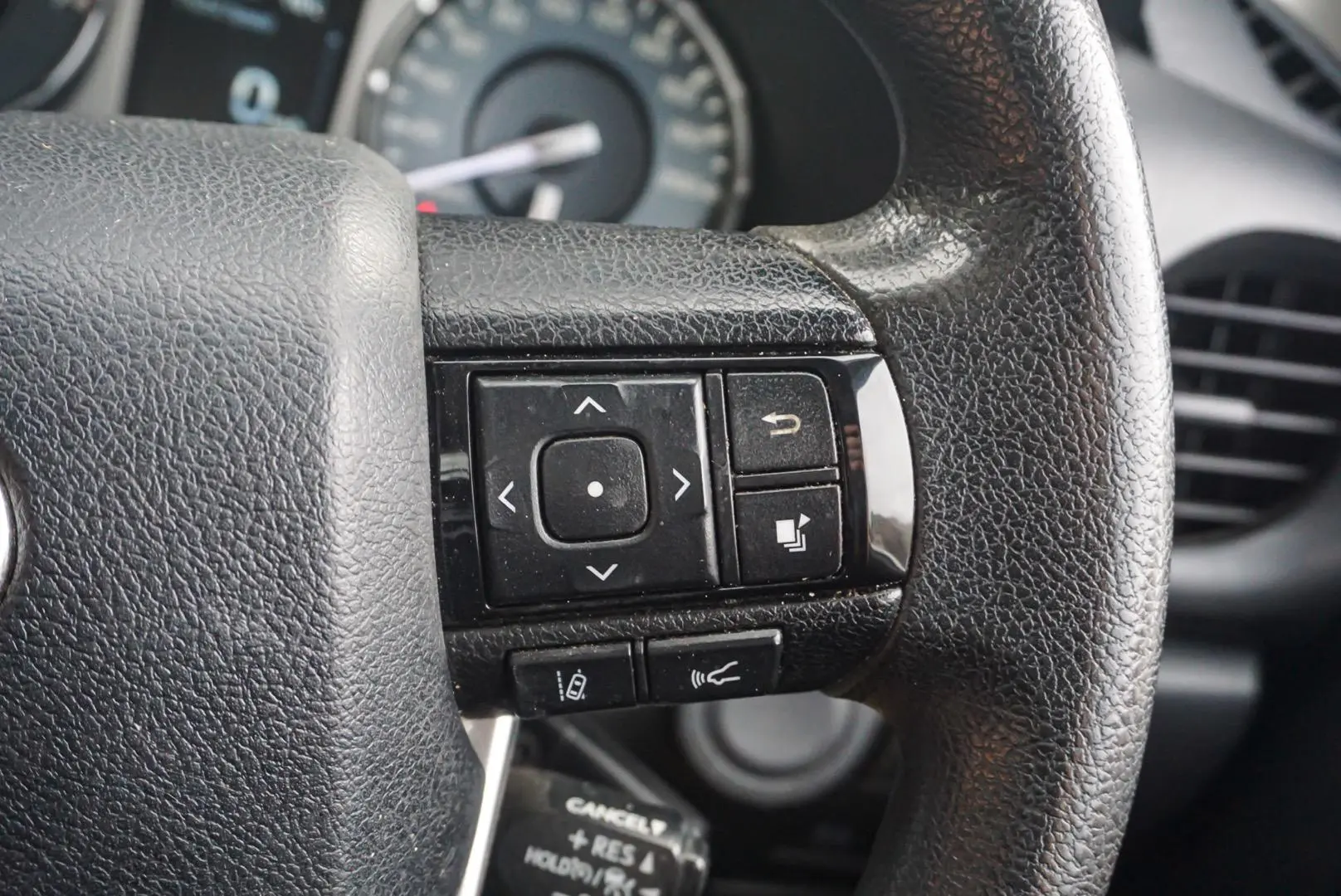 2021 Toyota Hilux Gallery Image 17