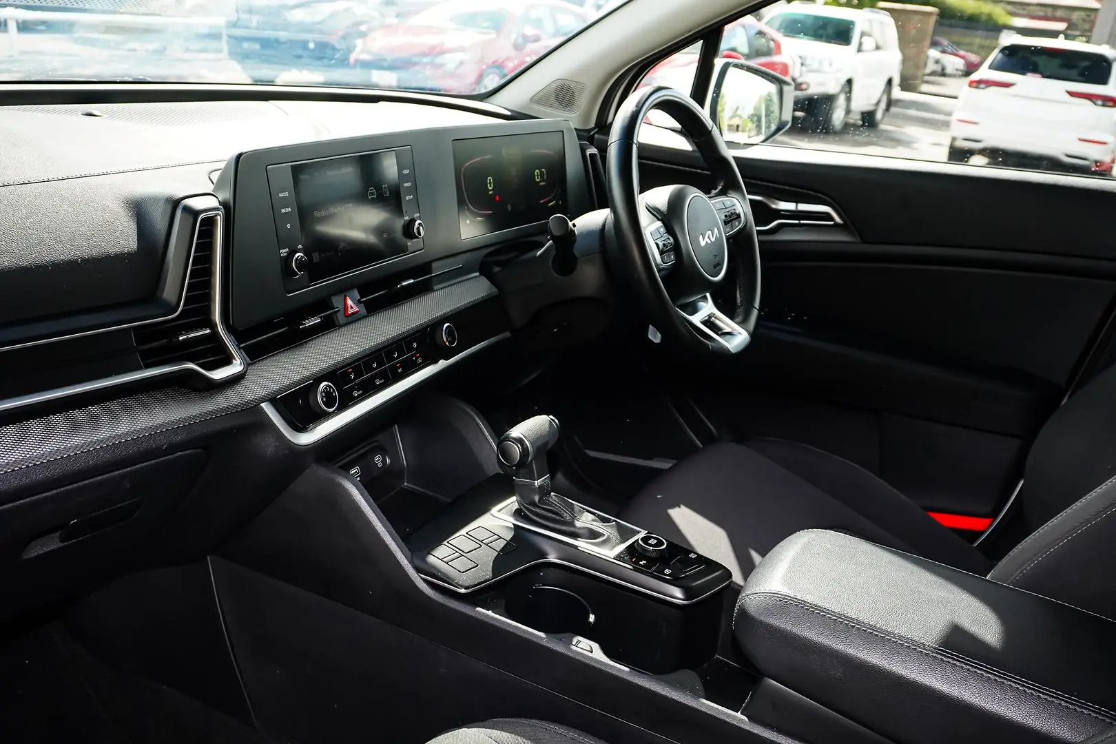 2023 Kia Sportage Gallery Image 10