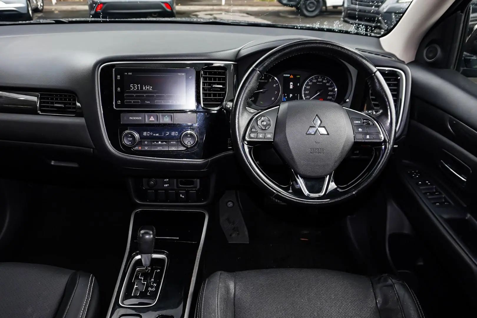 2017 Mitsubishi Outlander Gallery Image 8