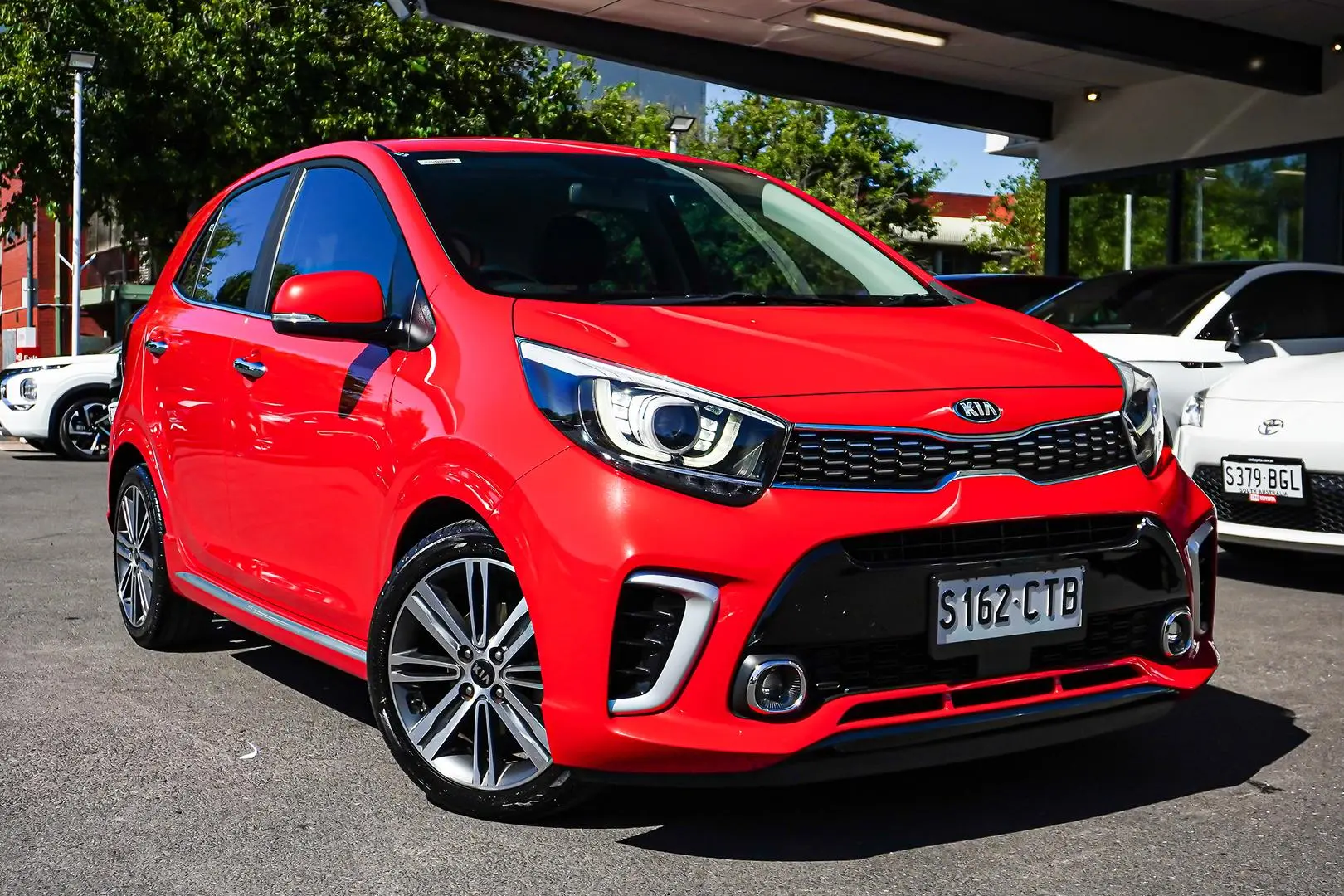 2018 Kia Picanto Gallery Image 2