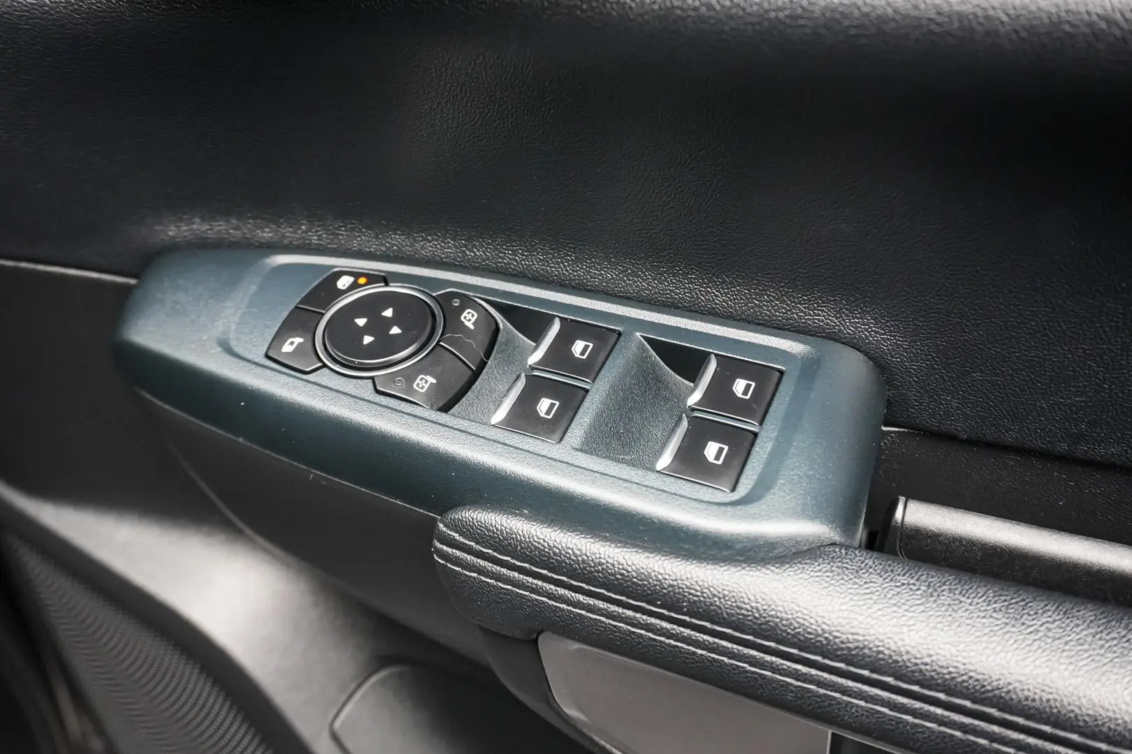 2023 Ford Everest Gallery Image 17