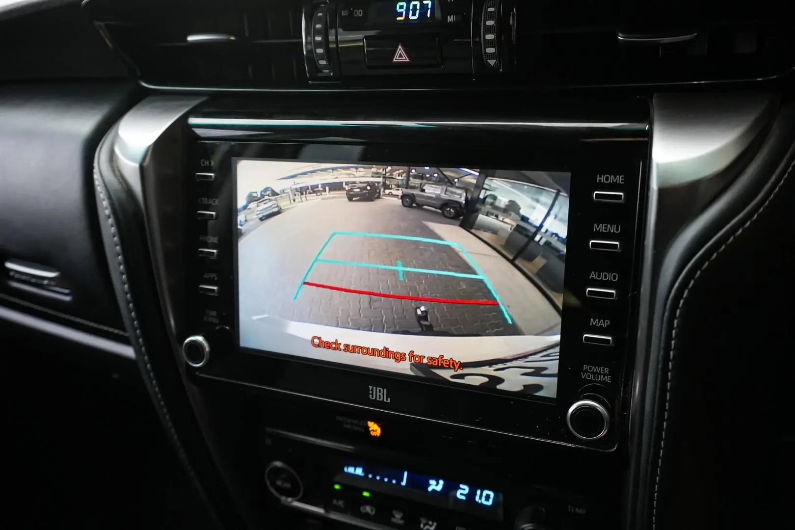 2021 Toyota Fortuner Gallery Image 22