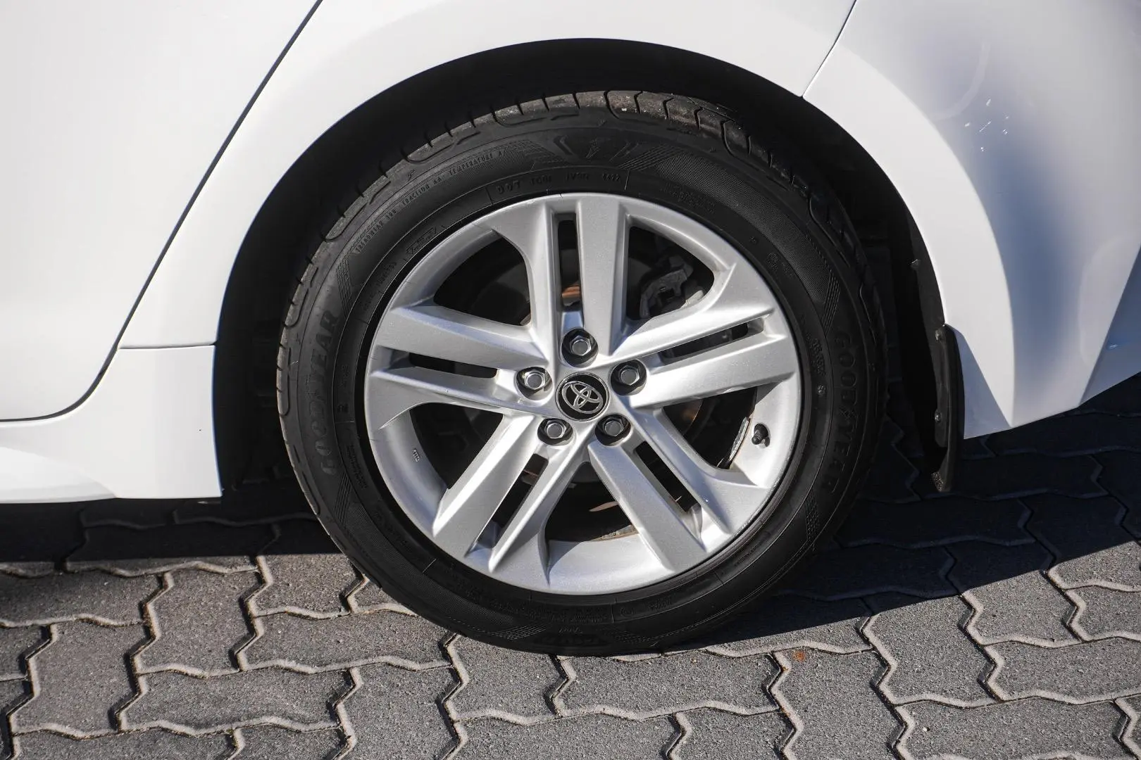 2019 Toyota Corolla Gallery Image 13