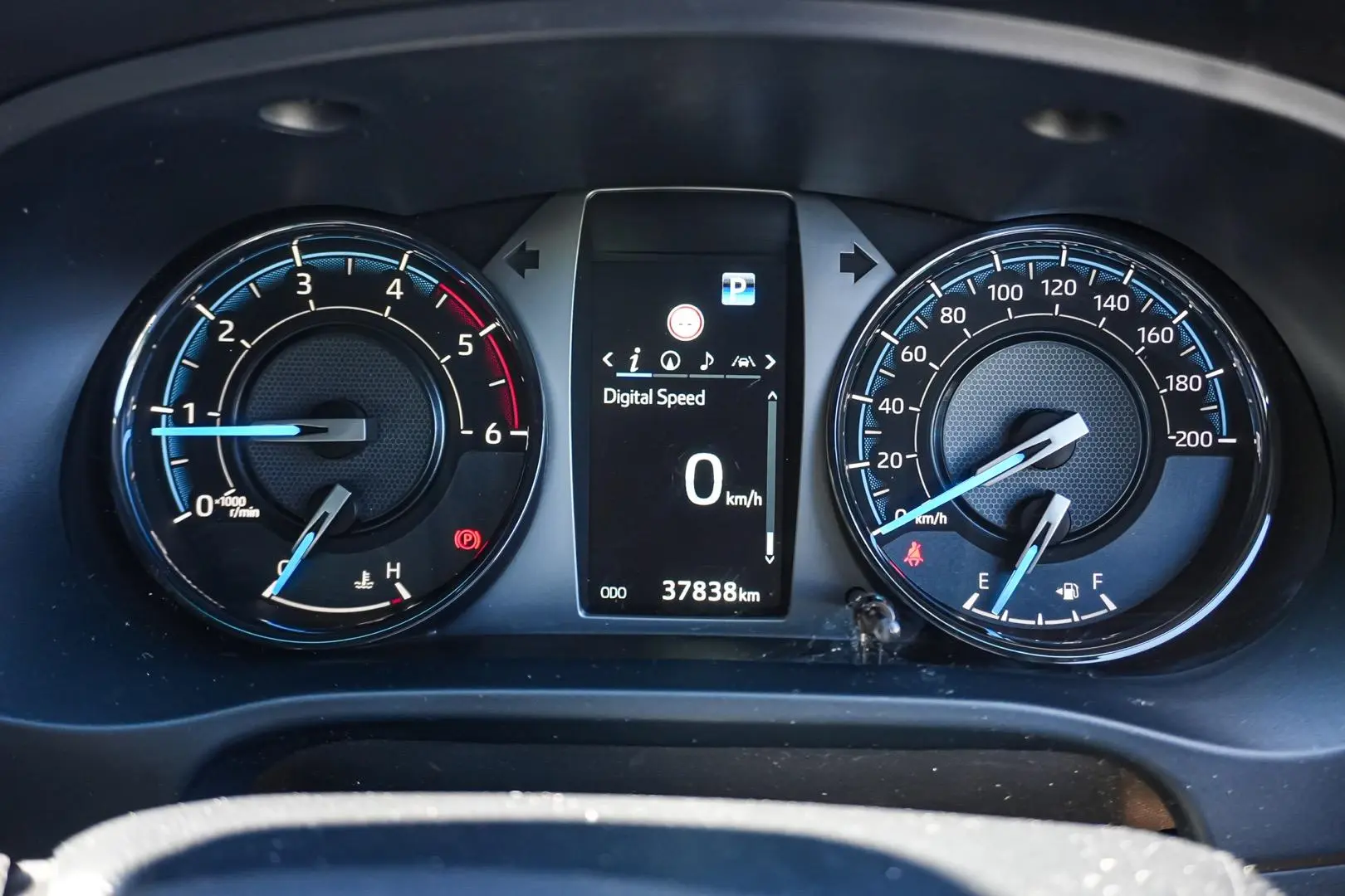 2024 Toyota Hilux Gallery Image 18