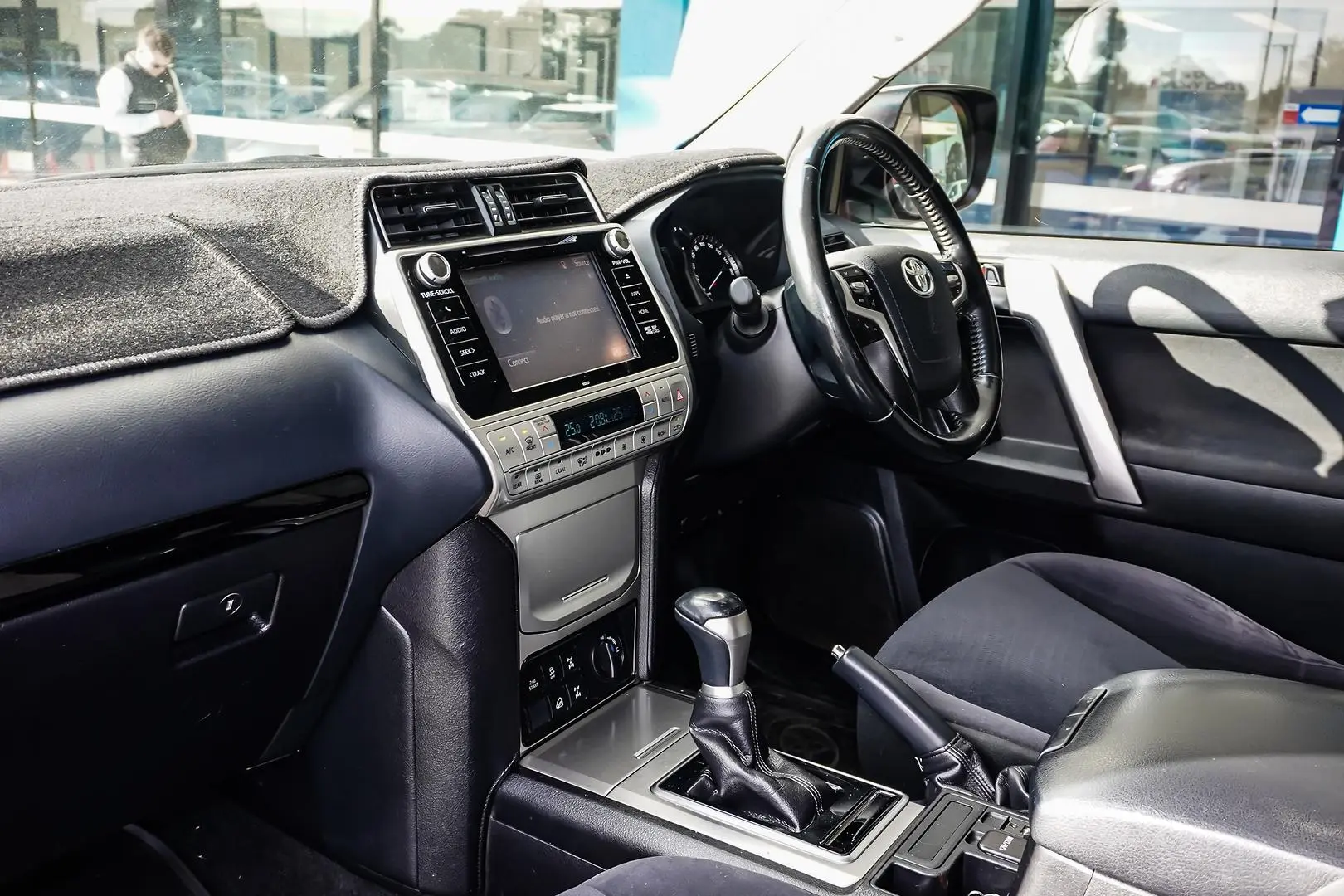 2020 Toyota Landcruiser Prado Gallery Image 10