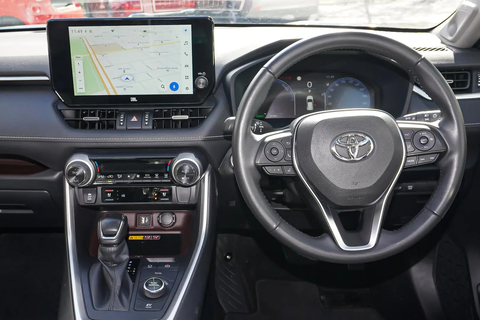 2024 Toyota RAV4 Gallery Image 8