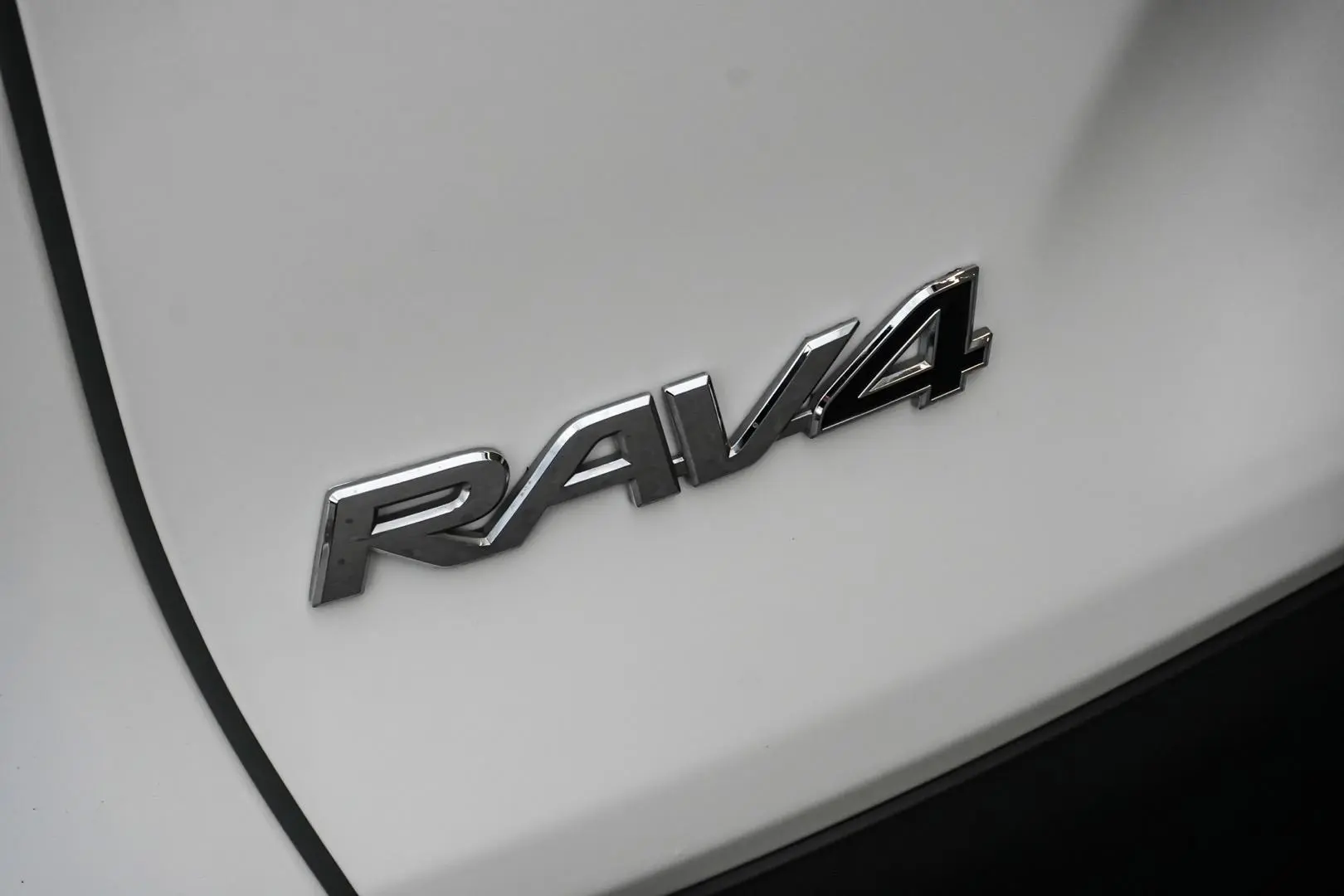 2022 Toyota RAV4 Gallery Image 15