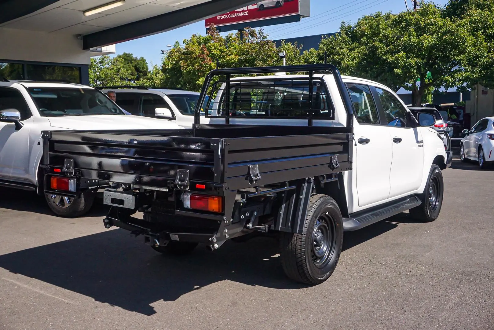 2022 Toyota Hilux Gallery Image 3