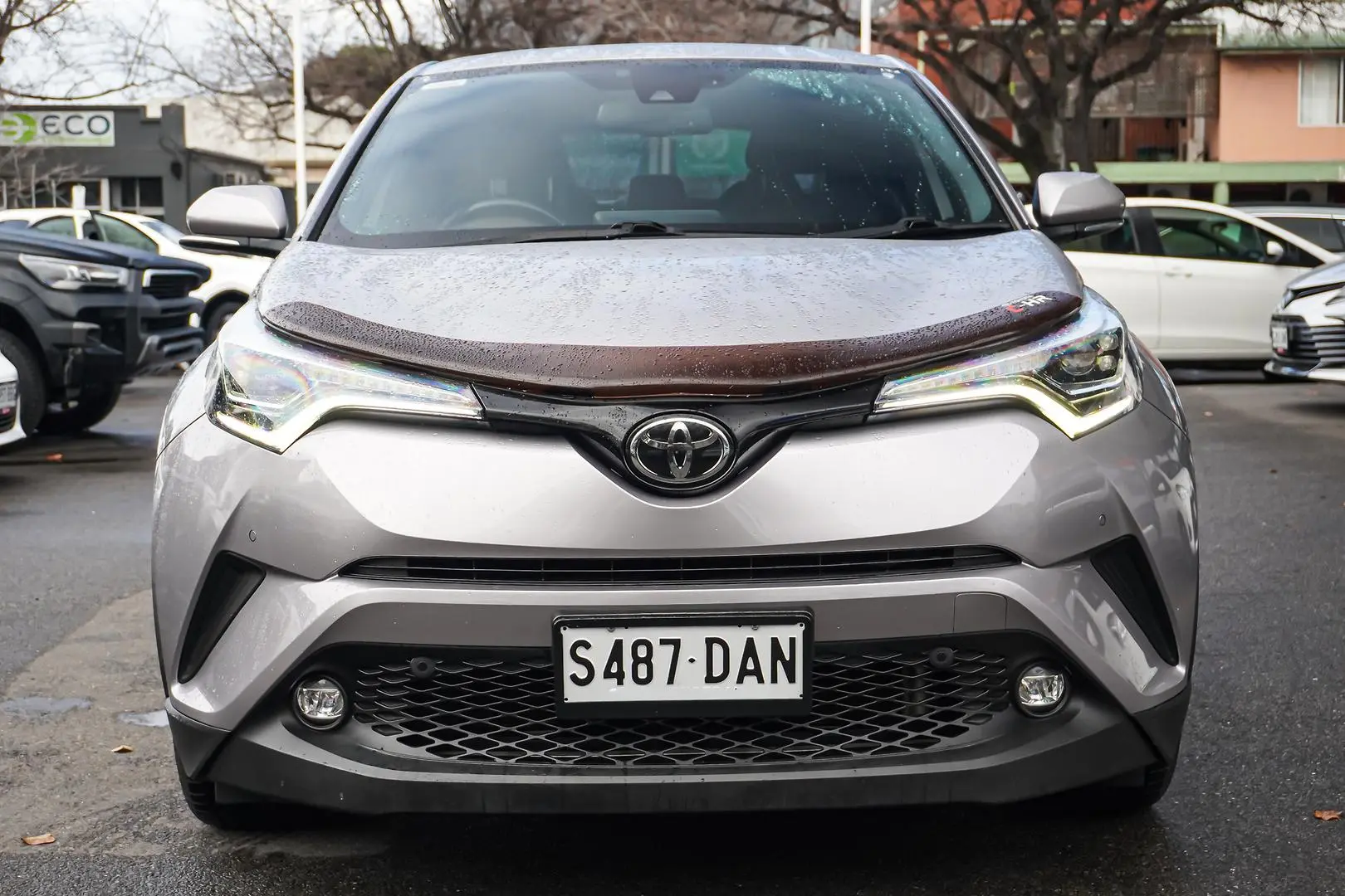 2018 Toyota C-HR Gallery Image 4
