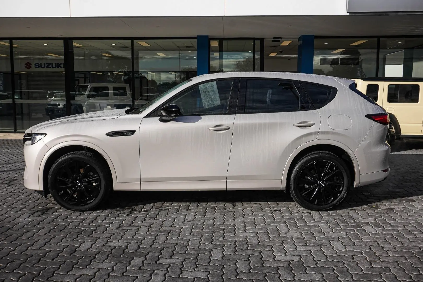2025 Mazda CX-60 Gallery Image 4