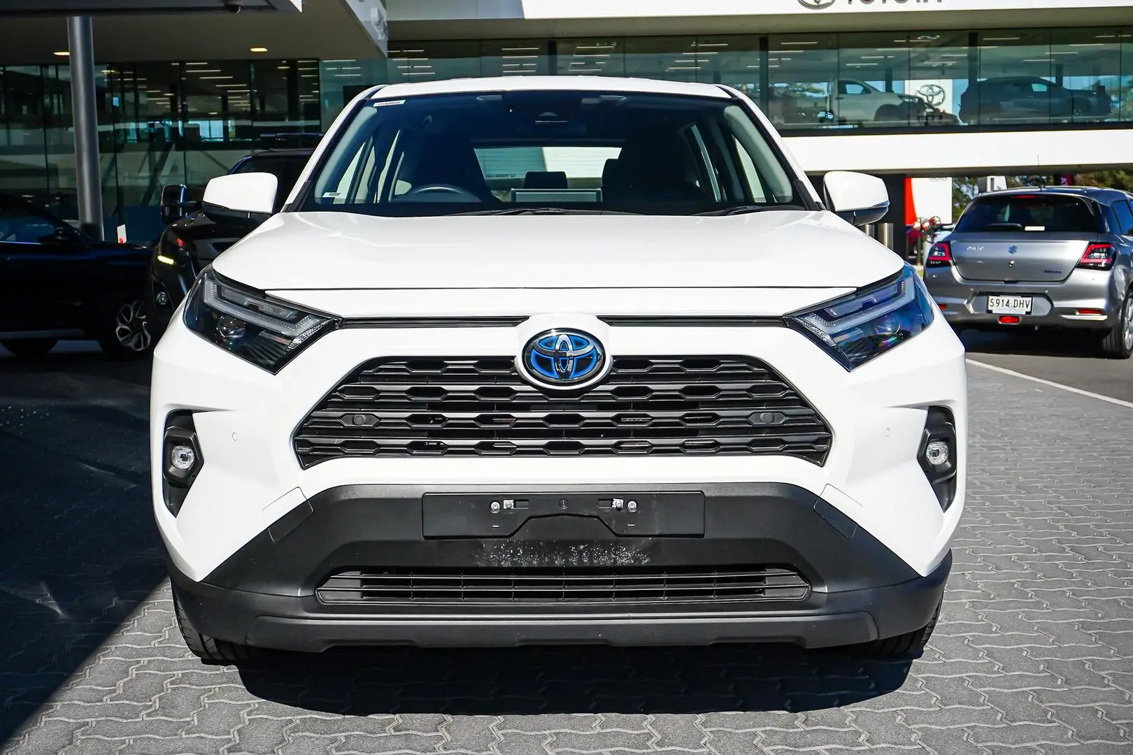 2024 Toyota RAV4 Gallery Image 5