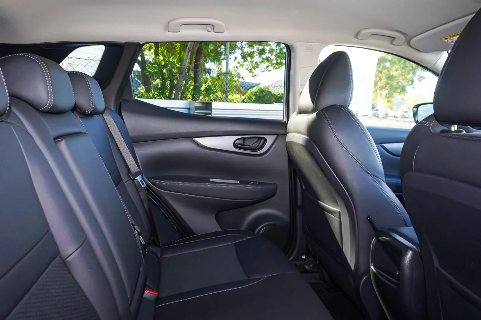 2020 Nissan QASHQAI Gallery Image 8