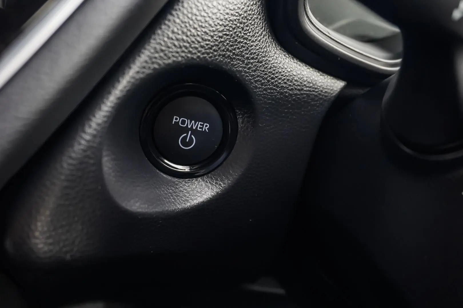 2025 Toyota Corolla Cross Gallery Image 23