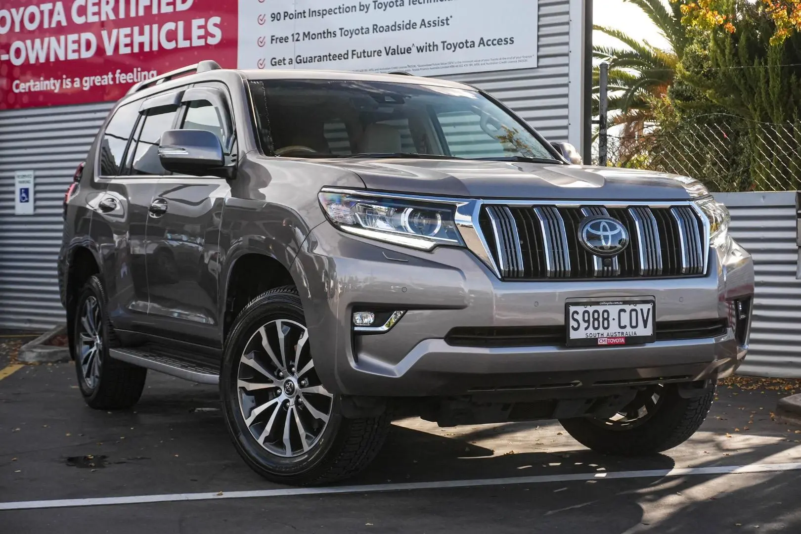 2022 Toyota Landcruiser Prado Gallery Image 2