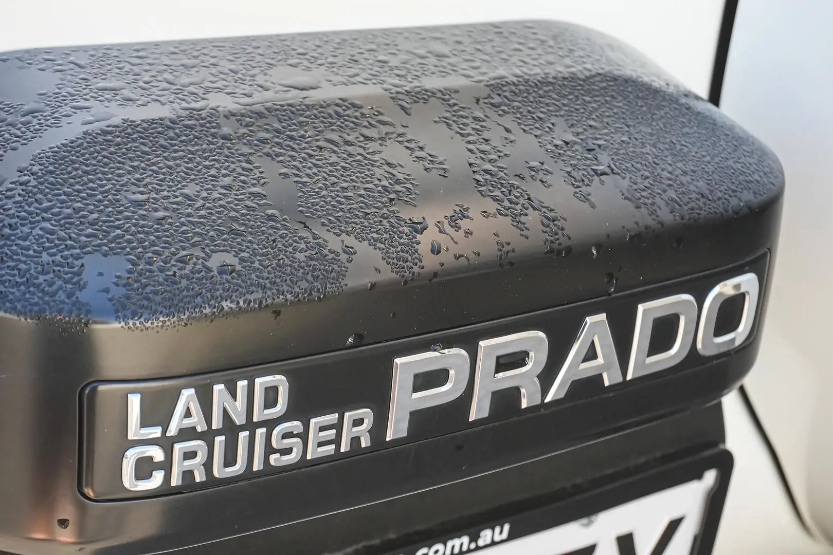 2020 Toyota Landcruiser Prado Gallery Image 10