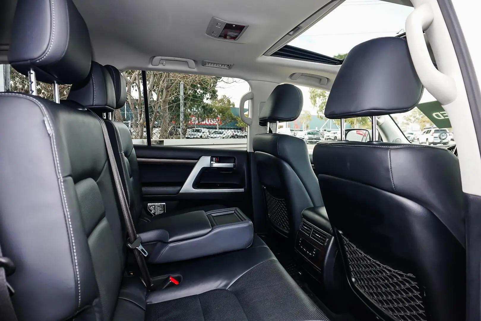 2019 Toyota Landcruiser Gallery Image 9