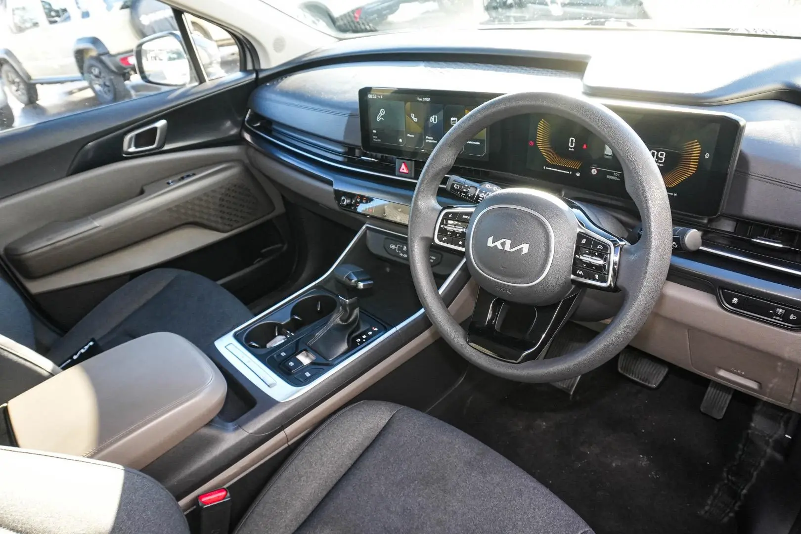 2024 Kia Carnival Gallery Image 7