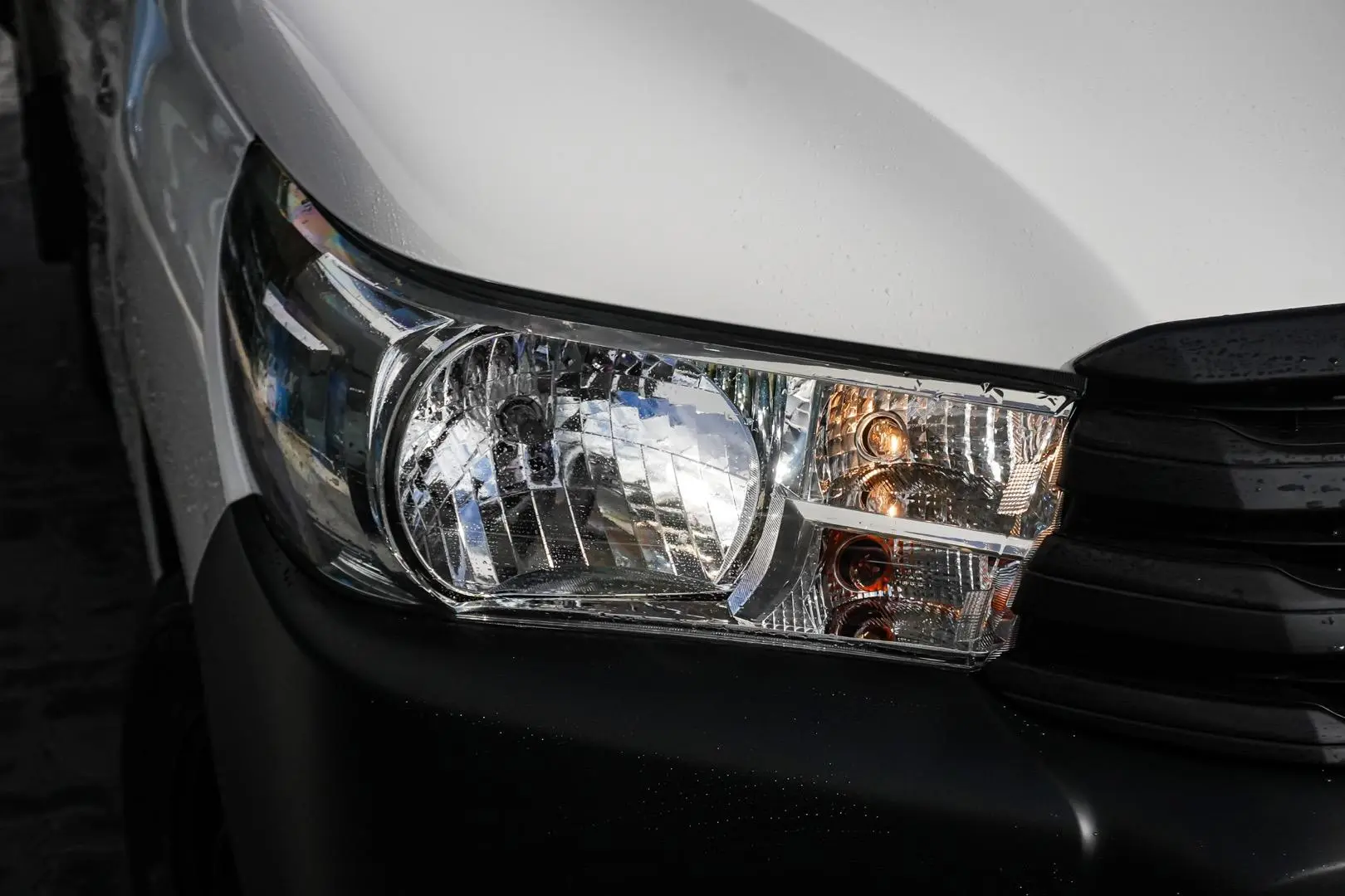 2023 Toyota Hilux Gallery Image 7