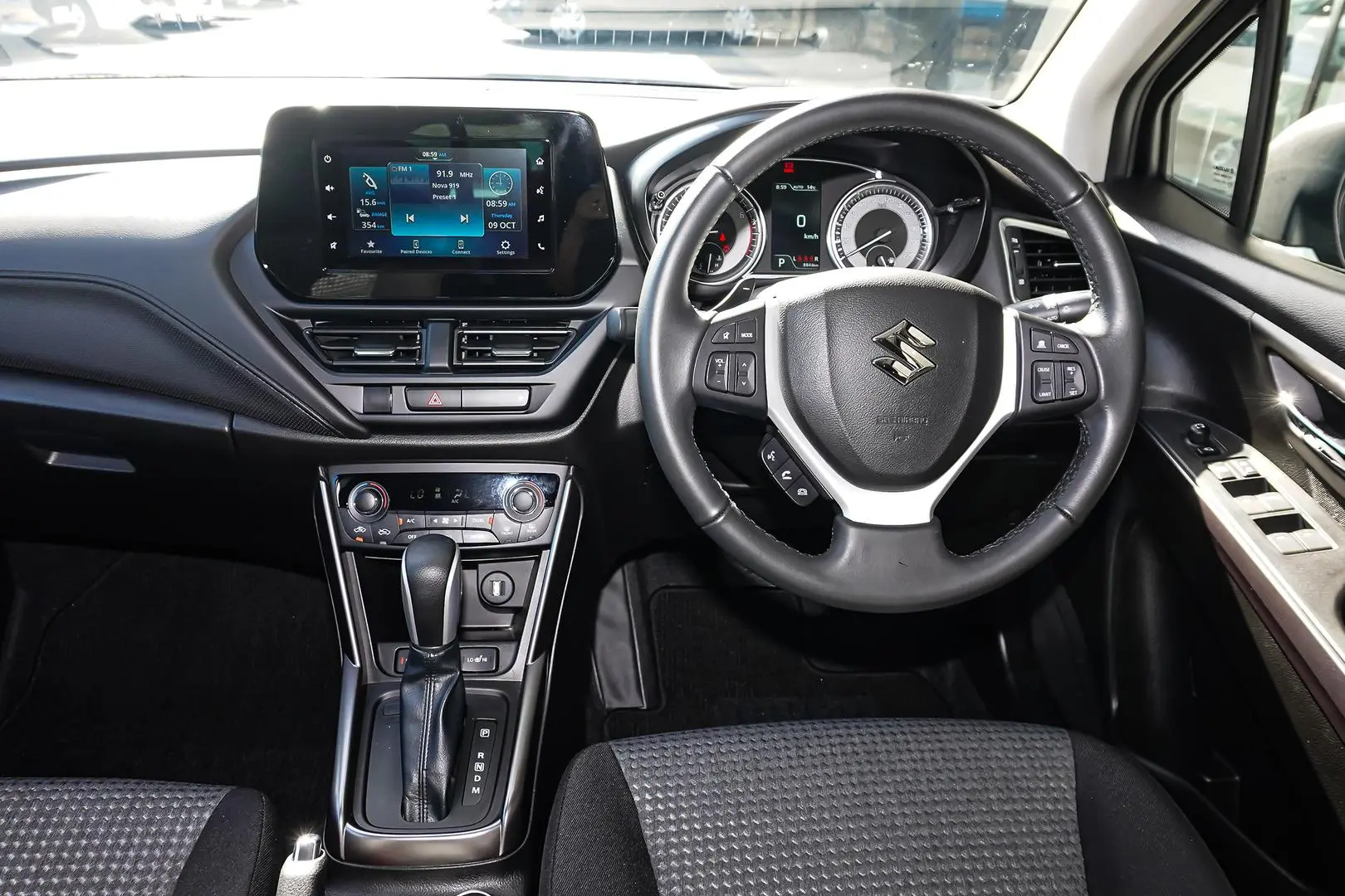 2024 Suzuki S-Cross Gallery Image 9