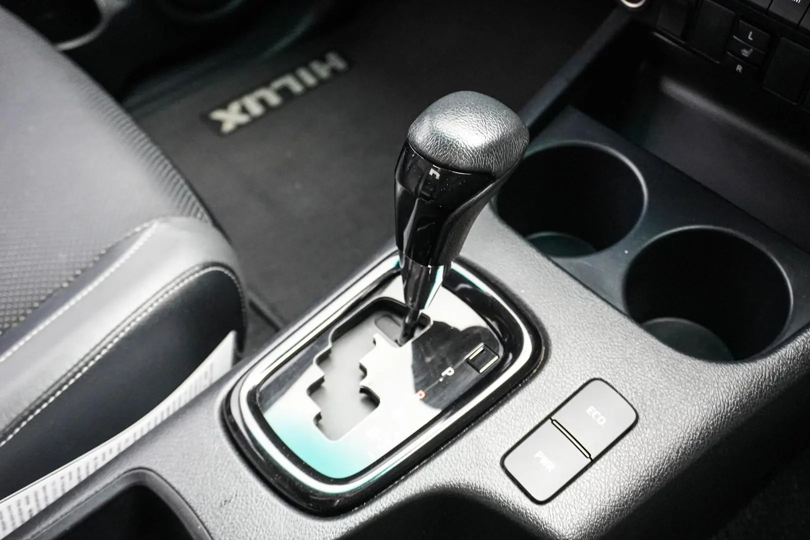 2021 Toyota Hilux Gallery Image 18
