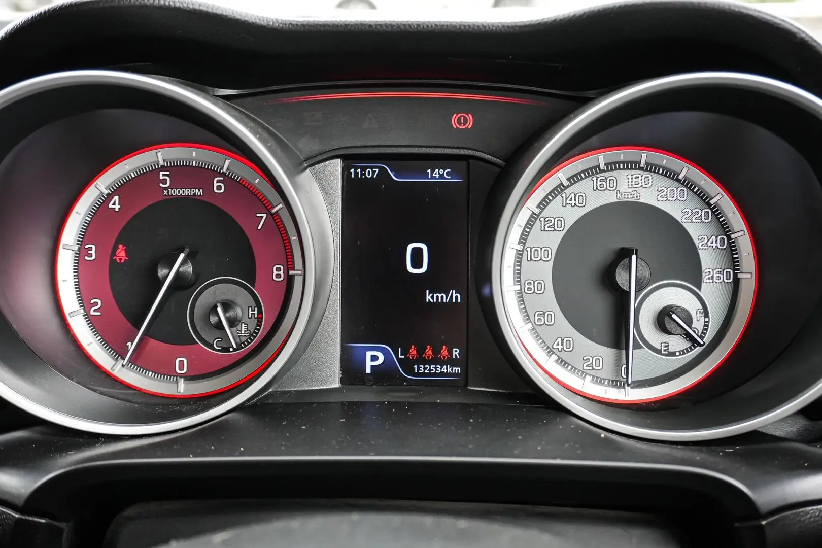 2020 Suzuki Swift Gallery Image 15