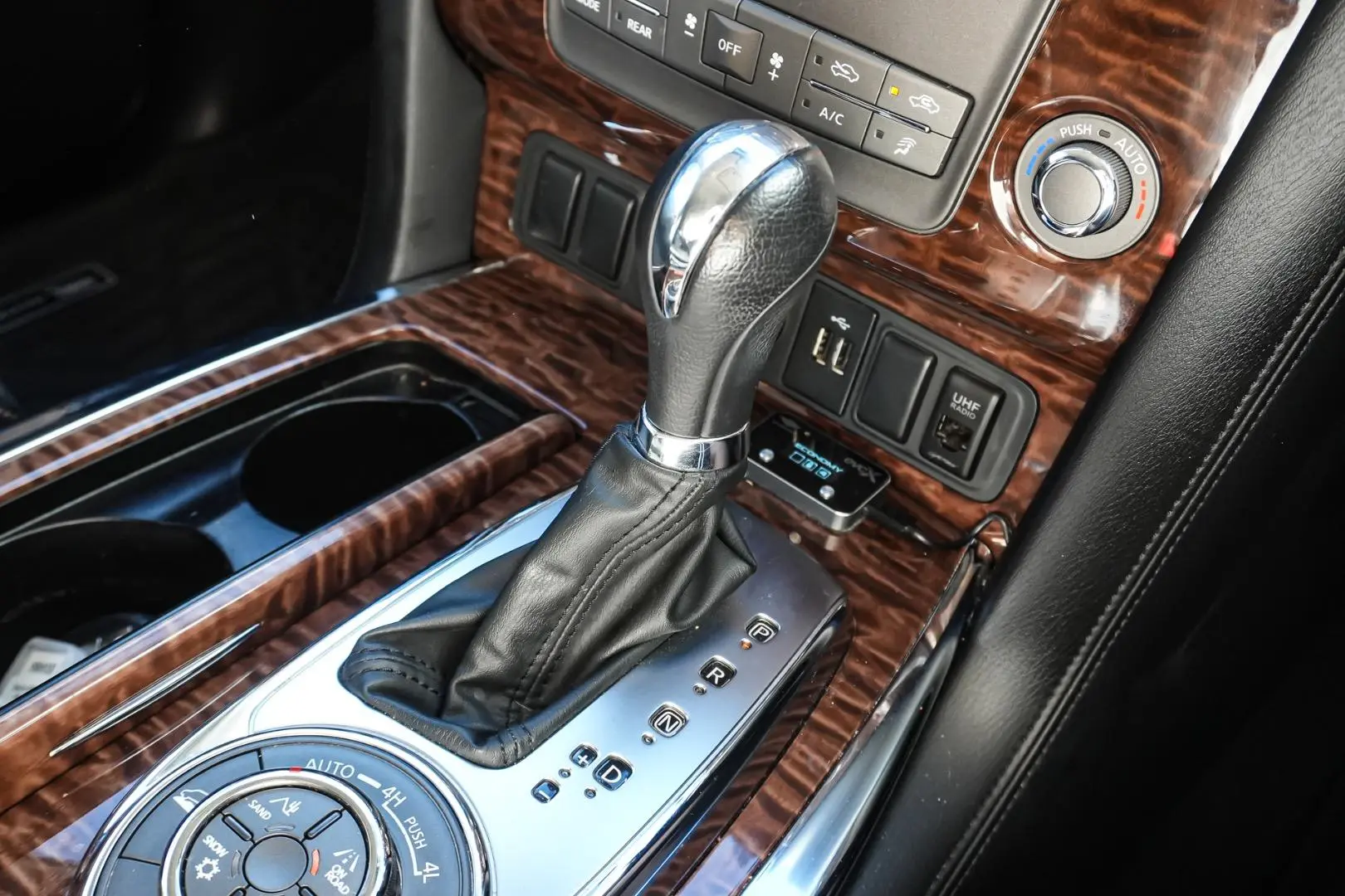 2021 Nissan Patrol Gallery Image 16