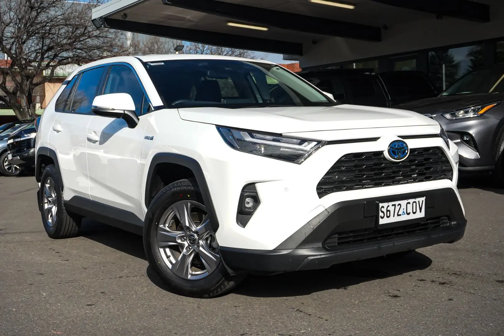 2022 Toyota RAV4 Gallery Image 2