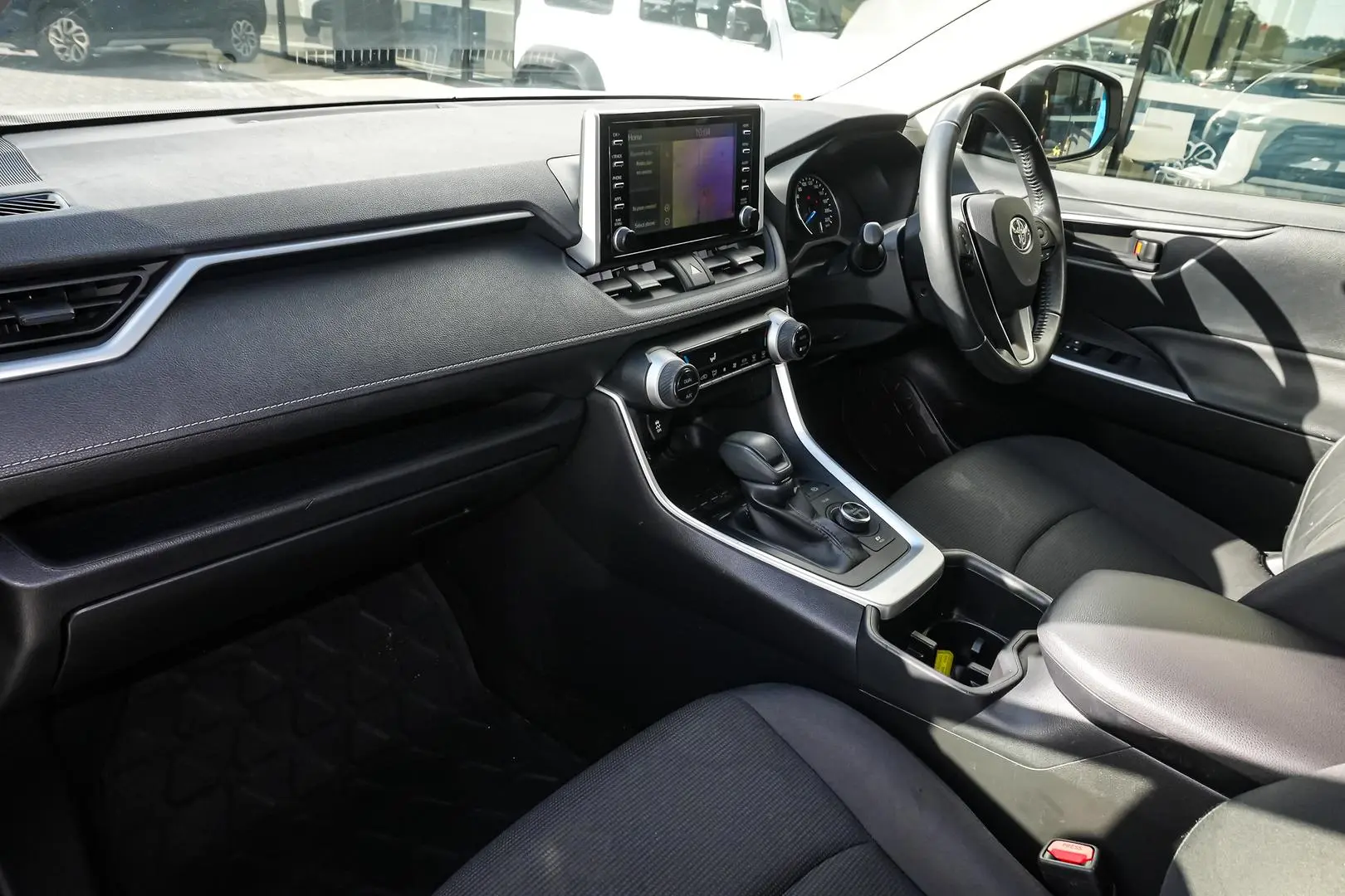 2022 Toyota RAV4 Gallery Image 12
