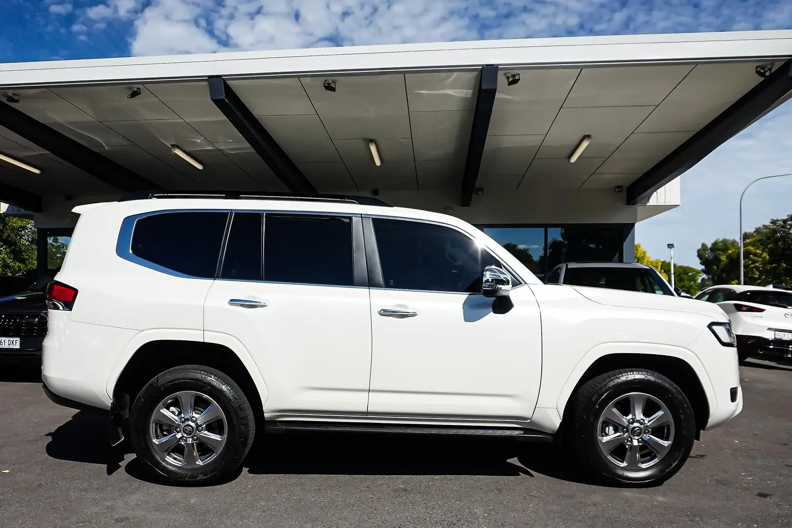 2024 Toyota Landcruiser Gallery Image 9